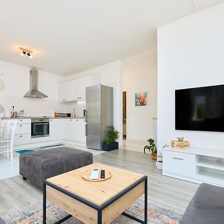 Apartment Voyager Дубровник Екстериор снимка