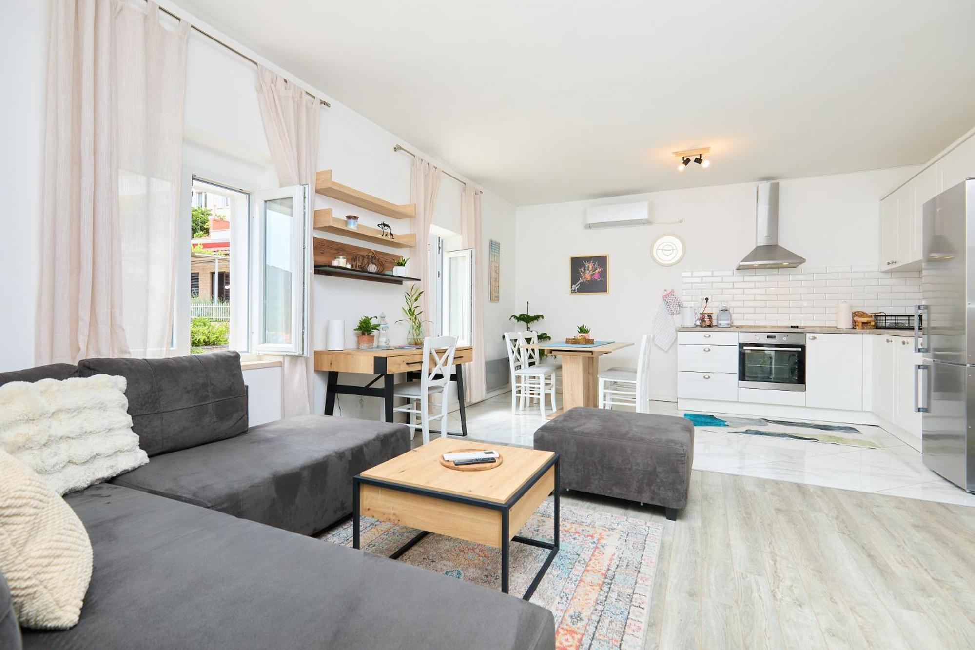 Apartment Voyager Дубровник Екстериор снимка