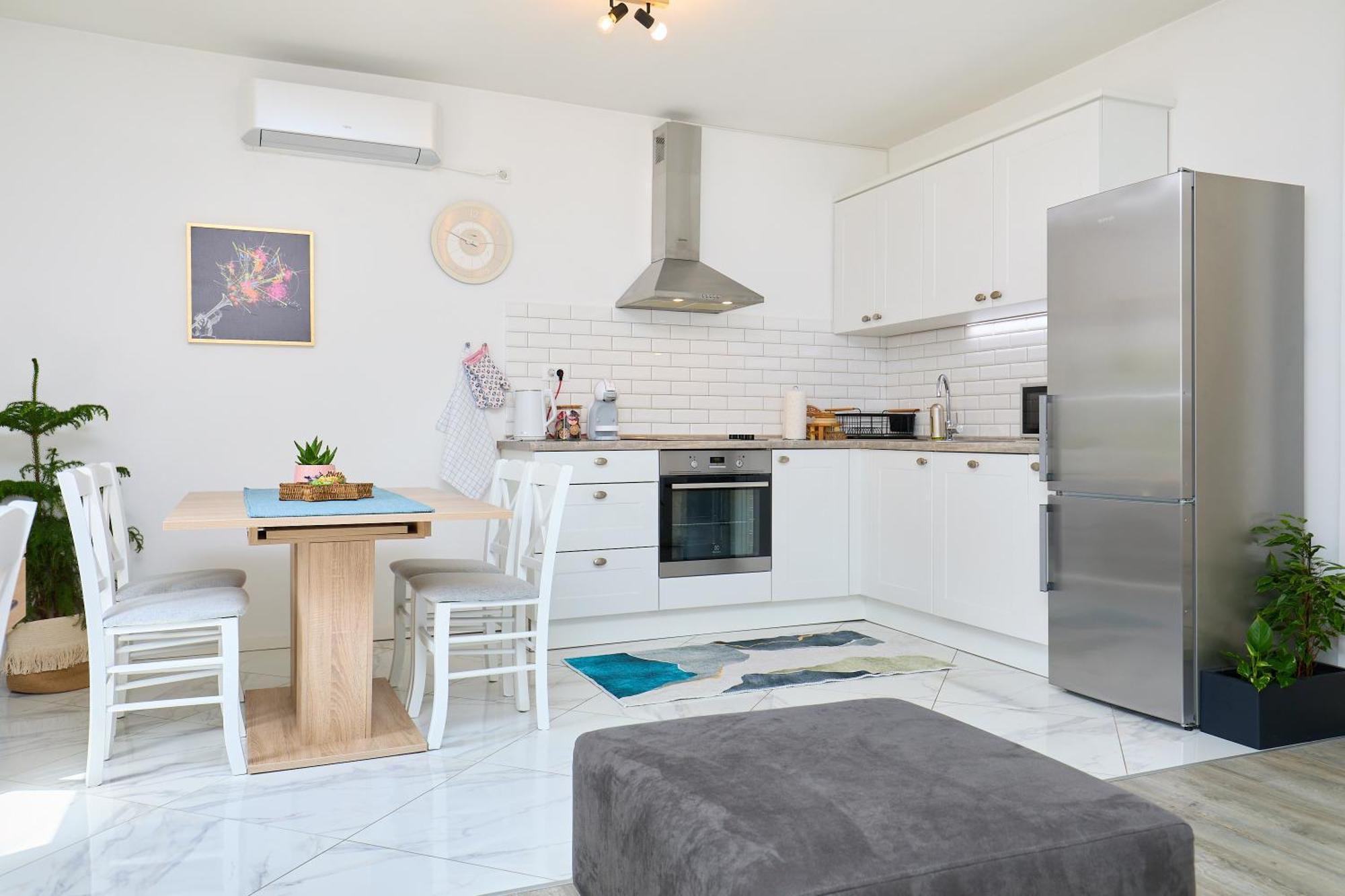 Apartment Voyager Дубровник Екстериор снимка