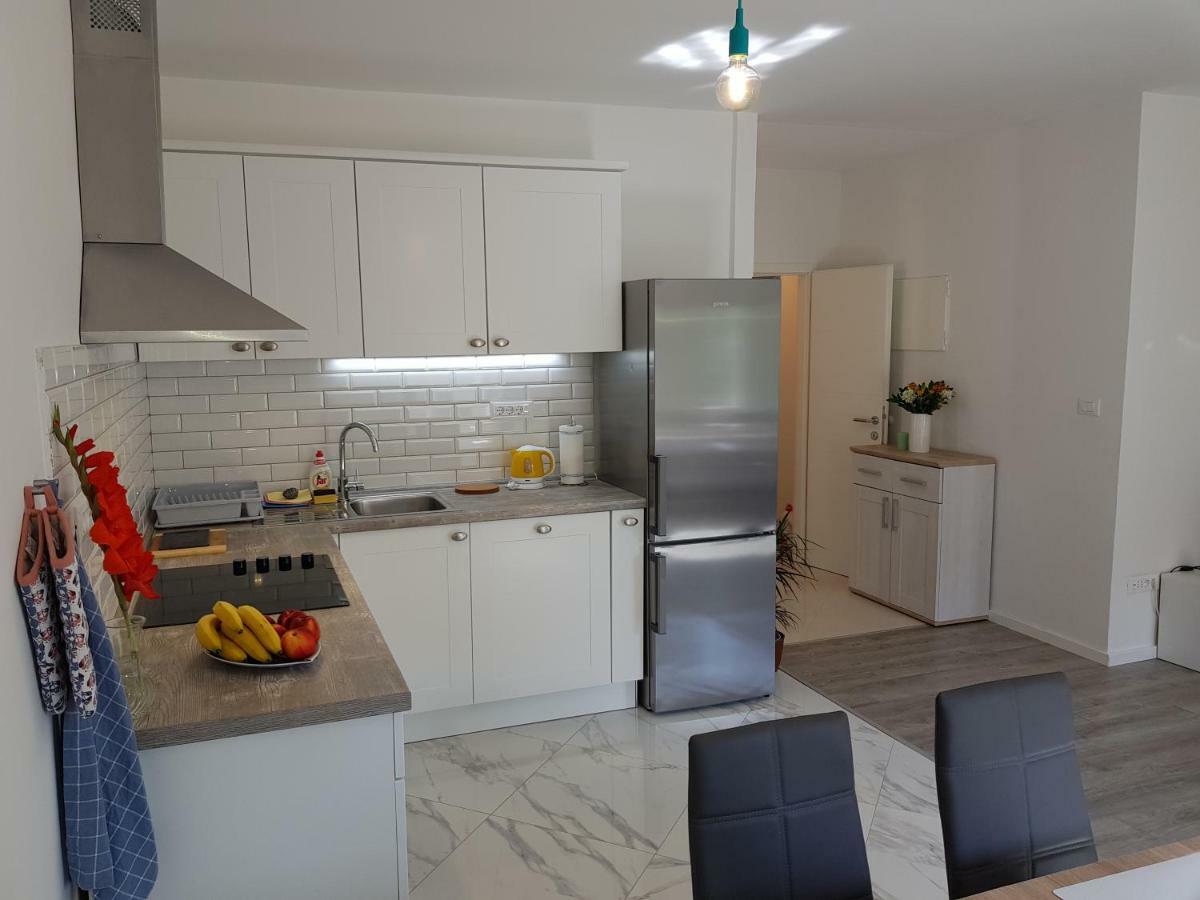Apartment Voyager Дубровник Екстериор снимка