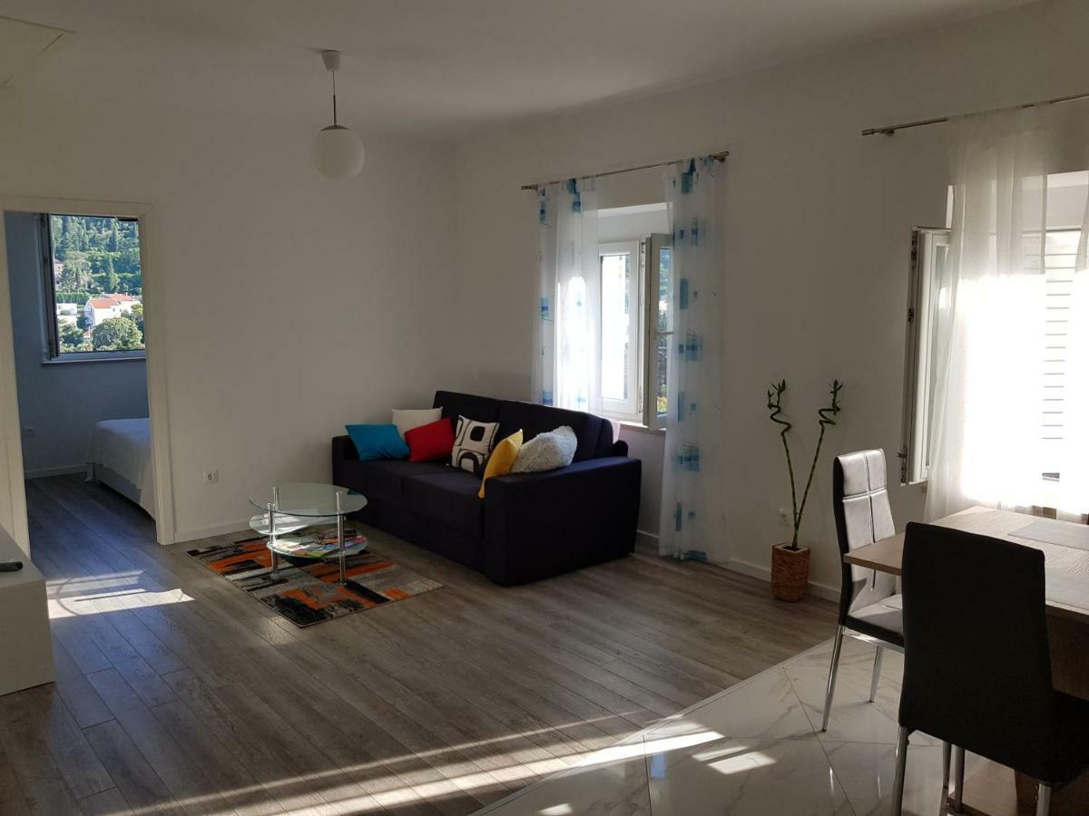 Apartment Voyager Дубровник Екстериор снимка
