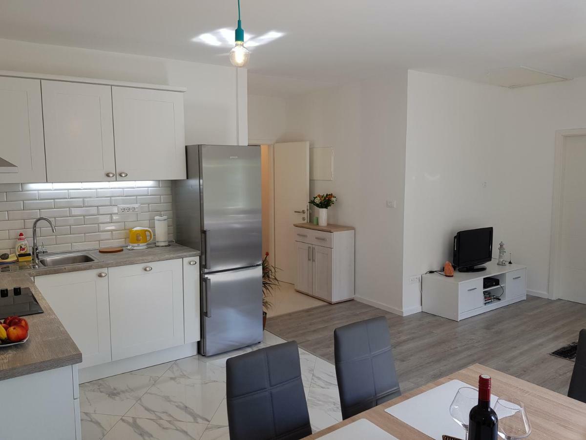 Apartment Voyager Дубровник Екстериор снимка