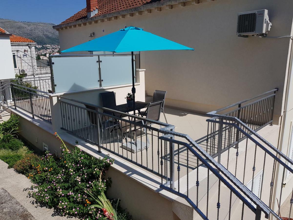 Apartment Voyager Дубровник Екстериор снимка
